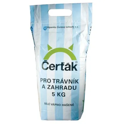 Balíček sádry pro trávník a zahradu značky Certák.